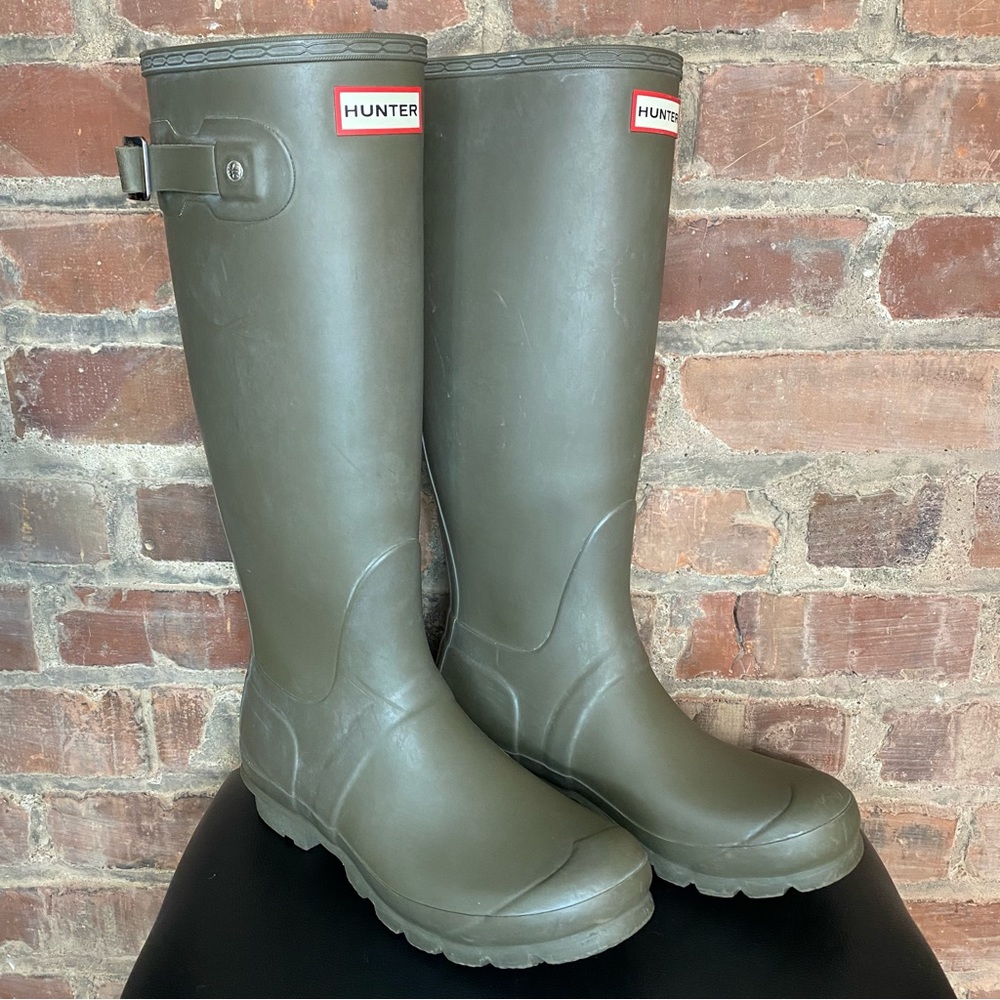 Hunter Original Tall Boots Matte Olive Green Women's Size 7 Shoes Rain Boots